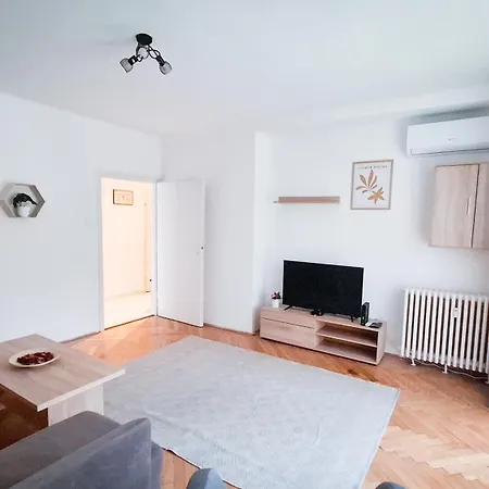 Majus 1 * Dunaújváros