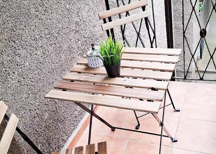 アパート Majus 1 *